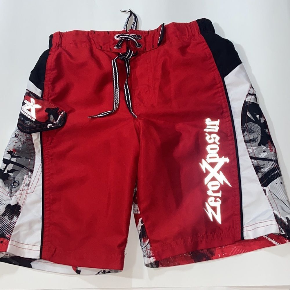 10/$50 ZERO POSUR SWIM KIDS SHORT SIZE M (5-6)